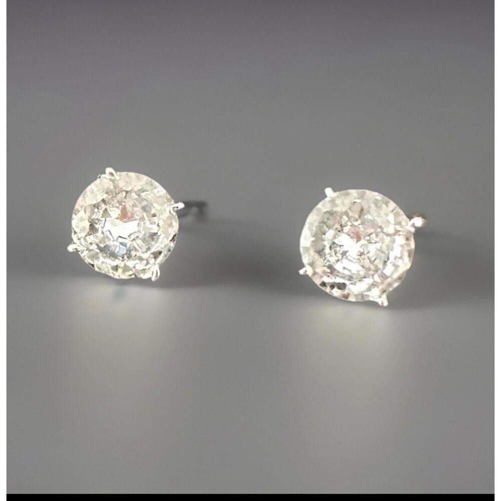 LA CN Four Prong Round Crystal Stud Fashion Earrings